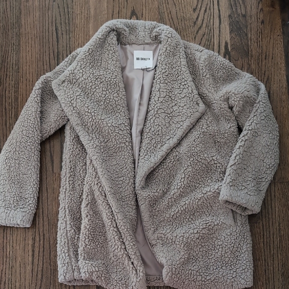 BB Dakota Beige Sherpa Jacket - Picture 1 of 4